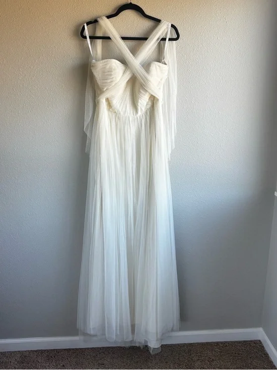 Jenny Yoo Strapless Ivory Tulle Gown - Picture 3 of 12